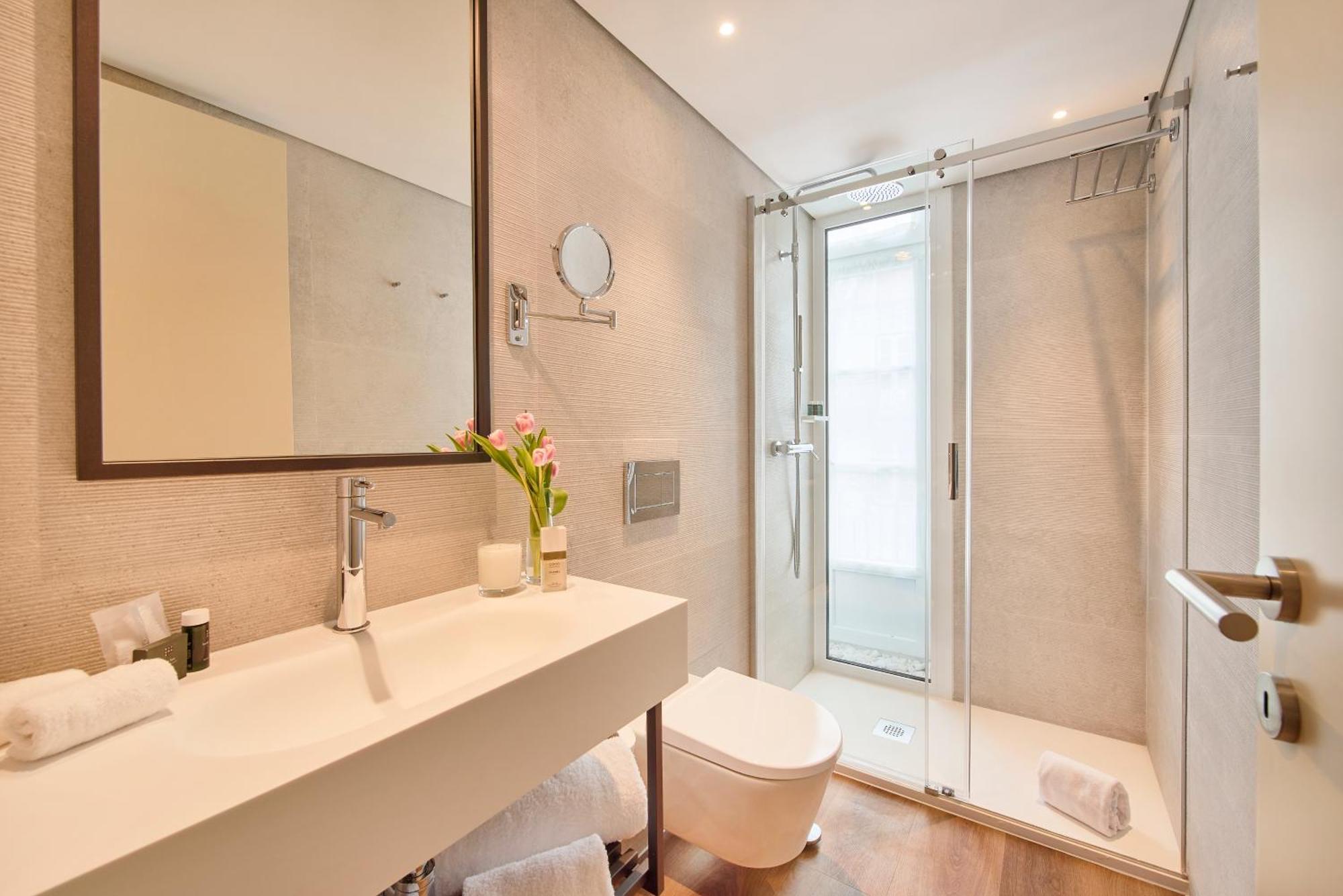 Double or Twin Room Balcony City View