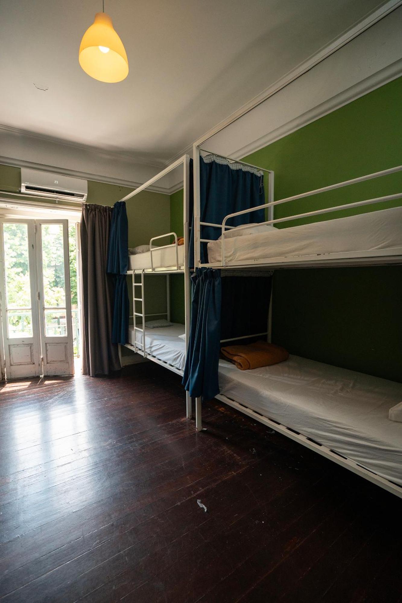 Bed 8-Bed Mixed Dormitory Room