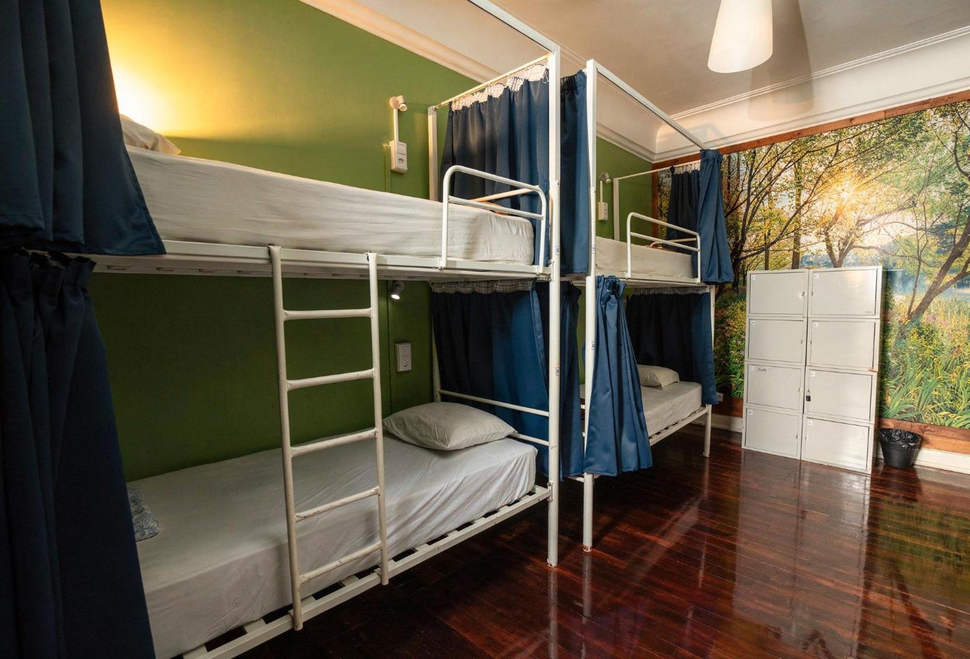 Bed 8-Bed Mixed Dormitory Room