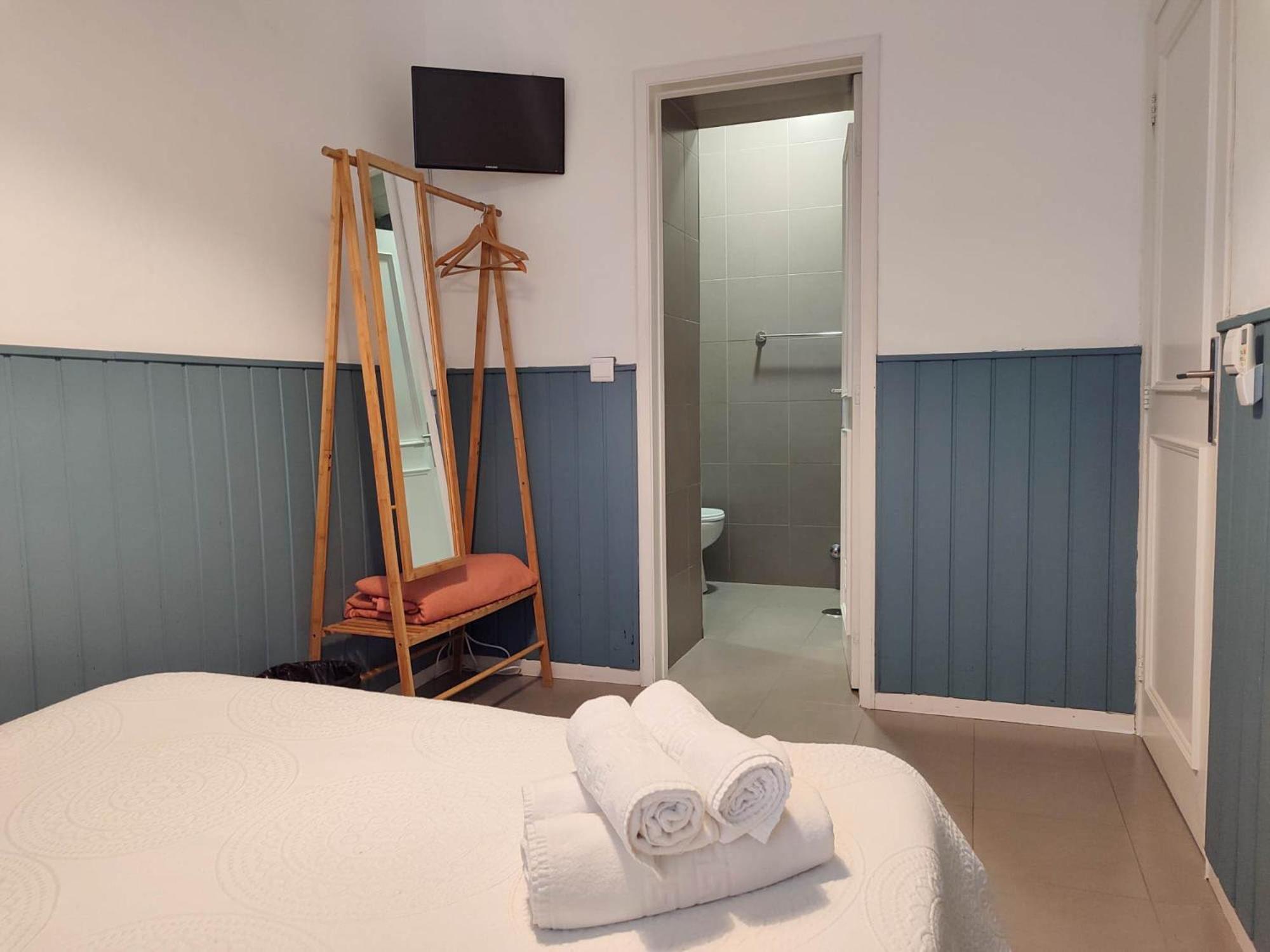 Economy Room