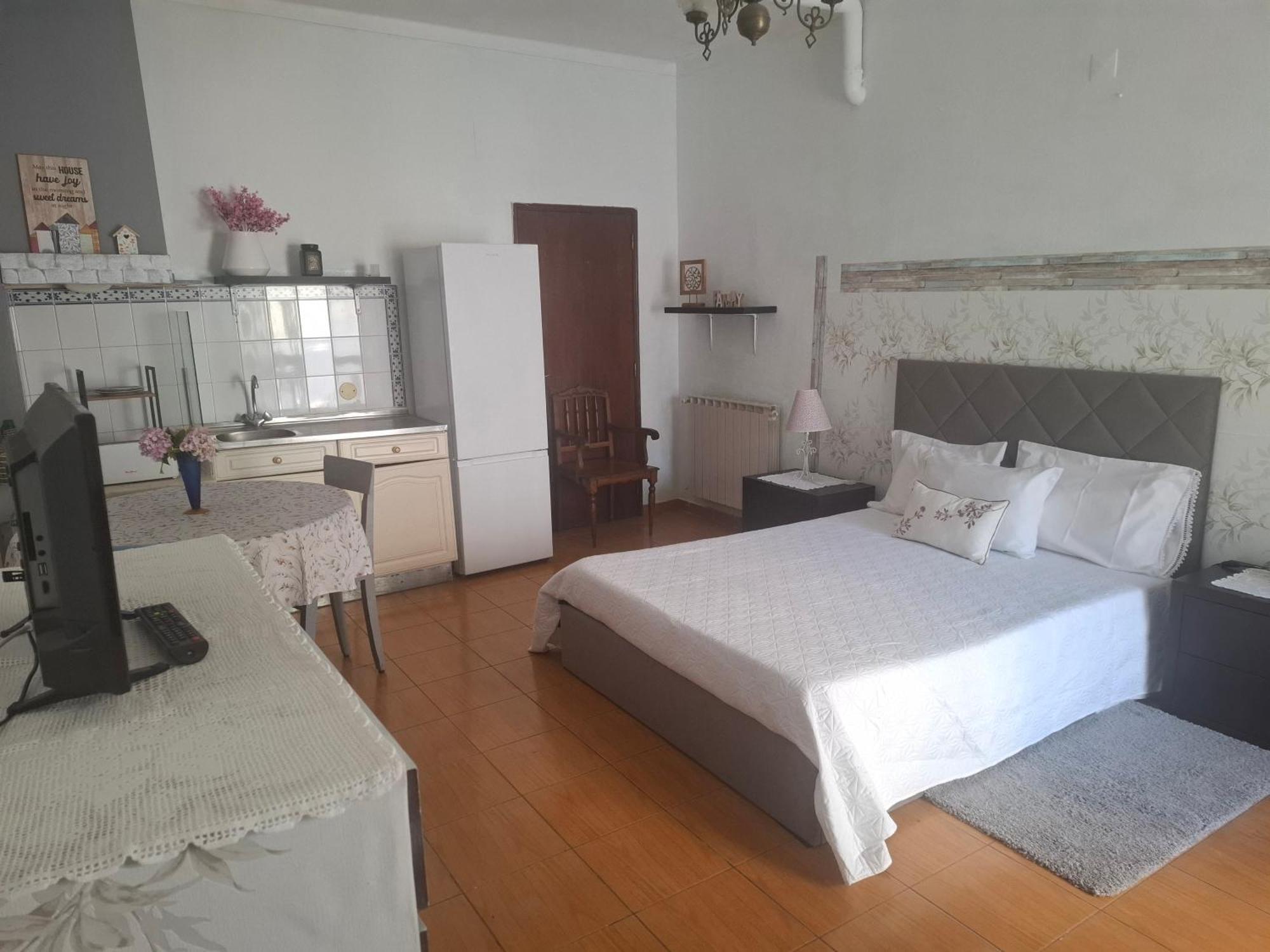 Economy Twin Room