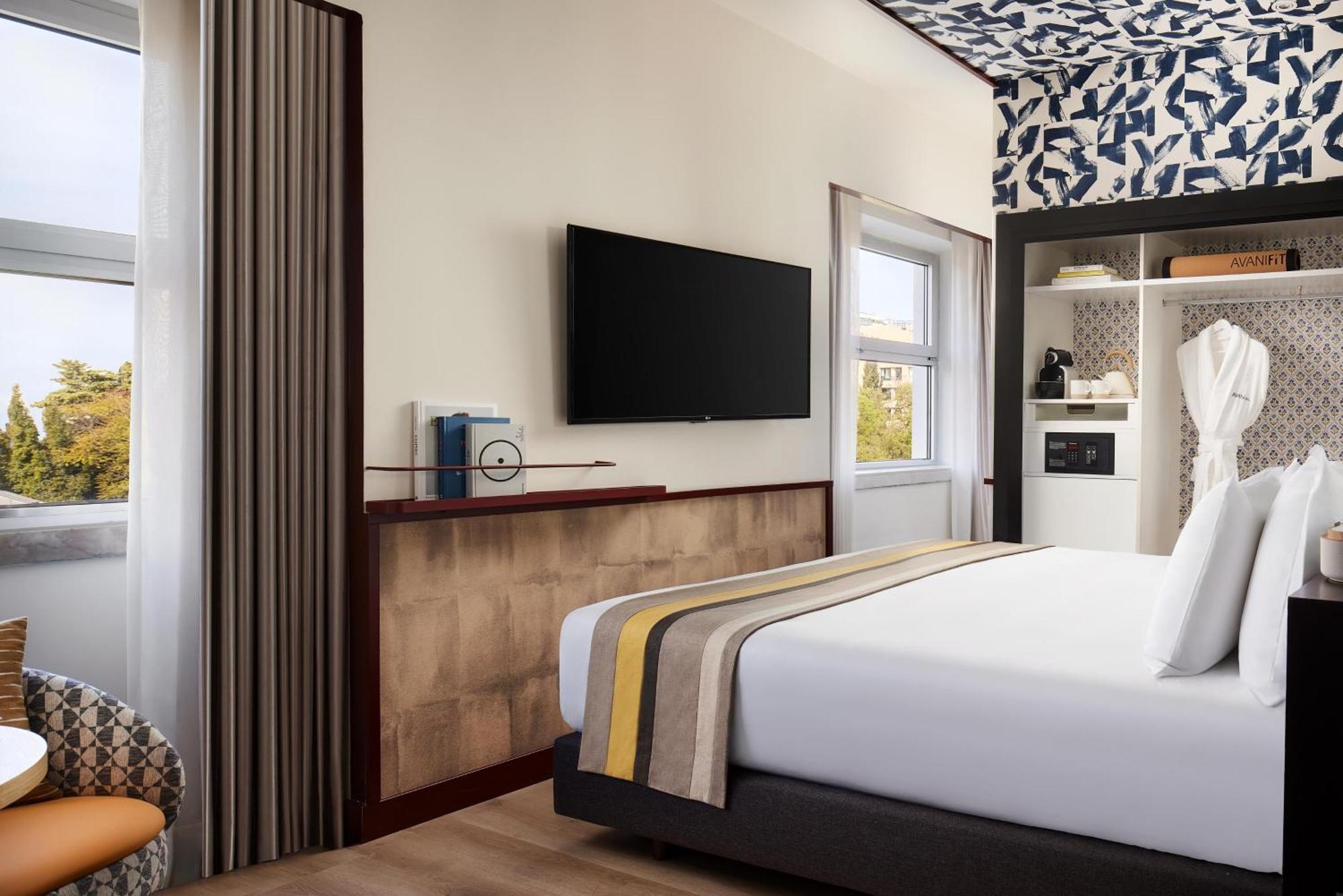 Aangrenzende Familiekamer met Extra Bed (4 Volwassenen + 2 Kinderen)