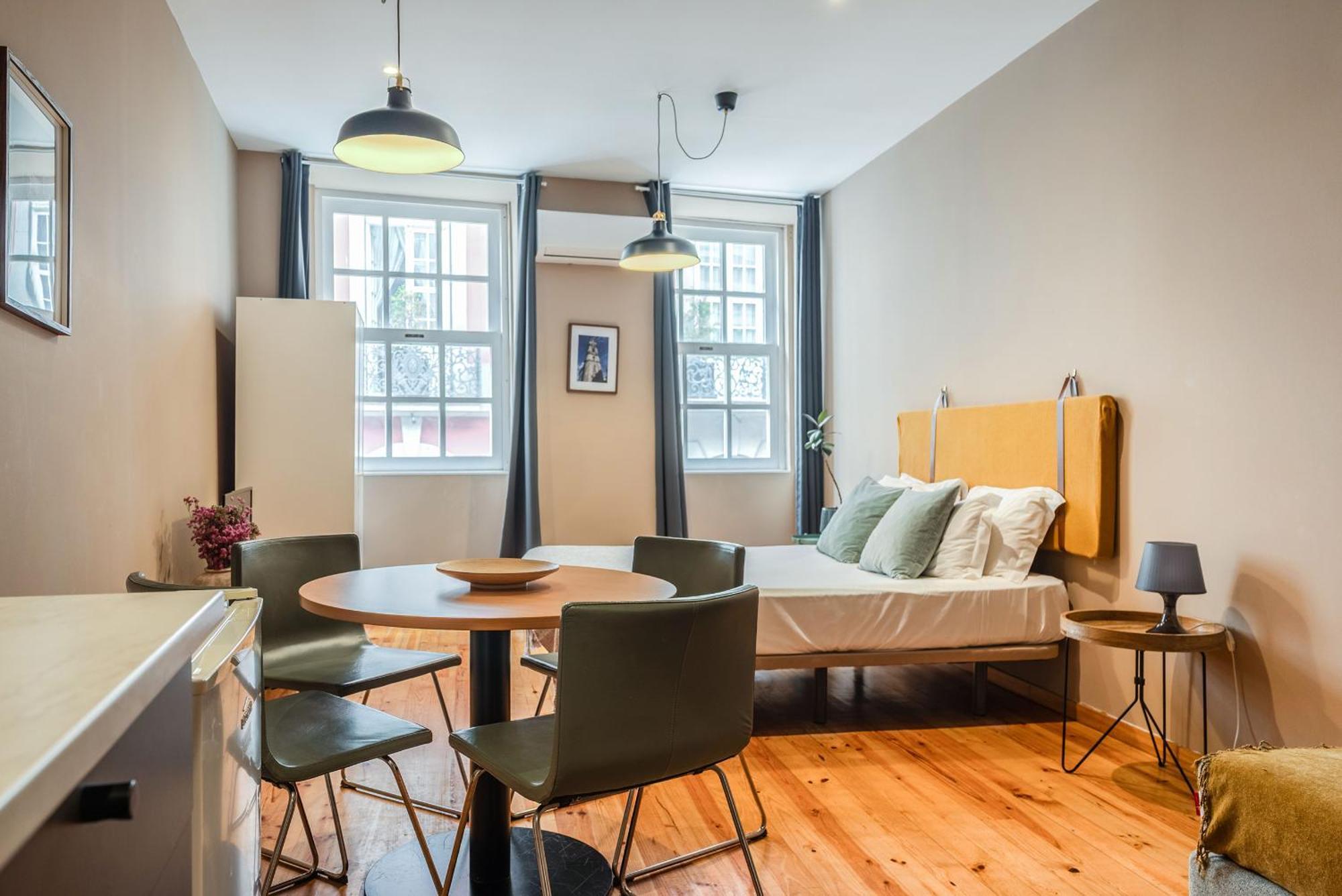 Studio (2 Adults)