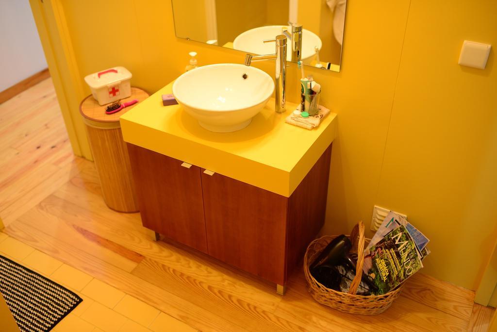 Family Room Bathroom,258753817:JPEG