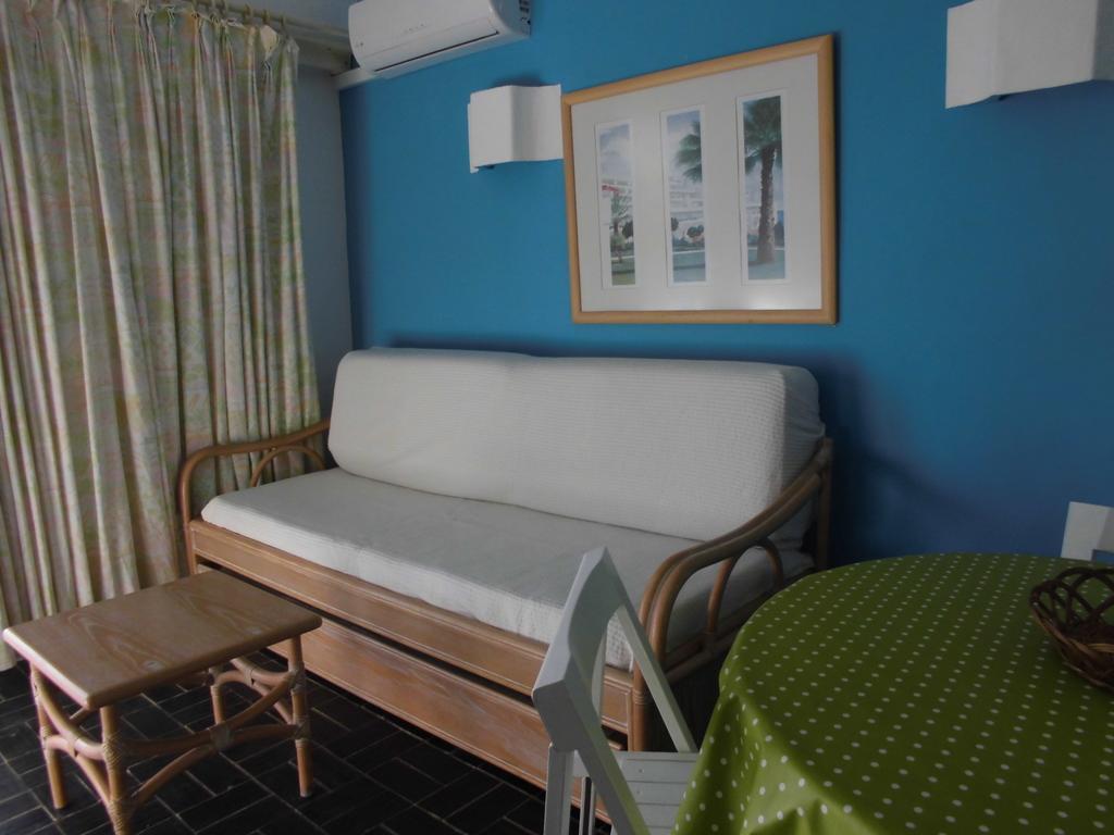 Apartamento Grande com 1 Quarto