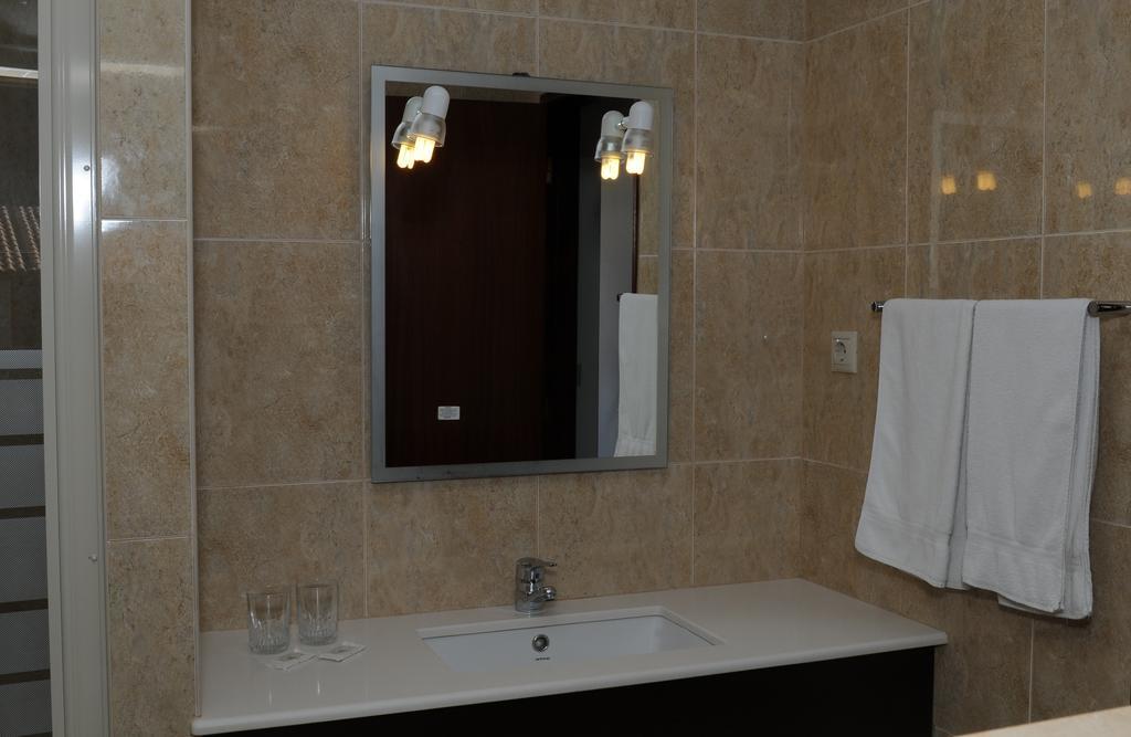 Quarto Duplo