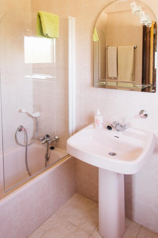 Quarto Duplo Deluxe com Varanda e Vista Mar