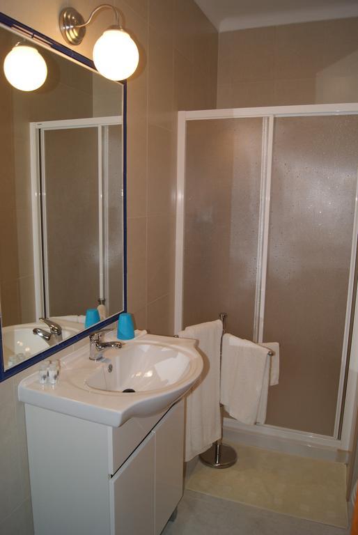 Double Room,272182261:JPEG