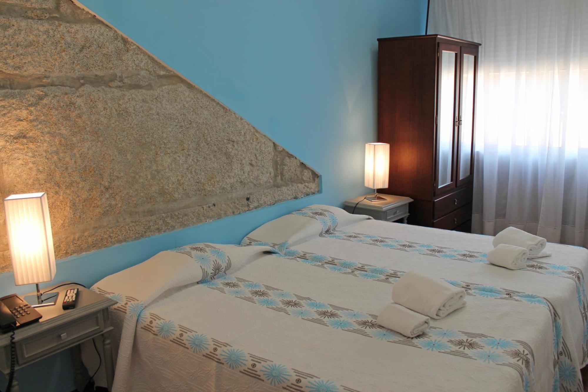 Double or Twin Room,297898668:JPEG