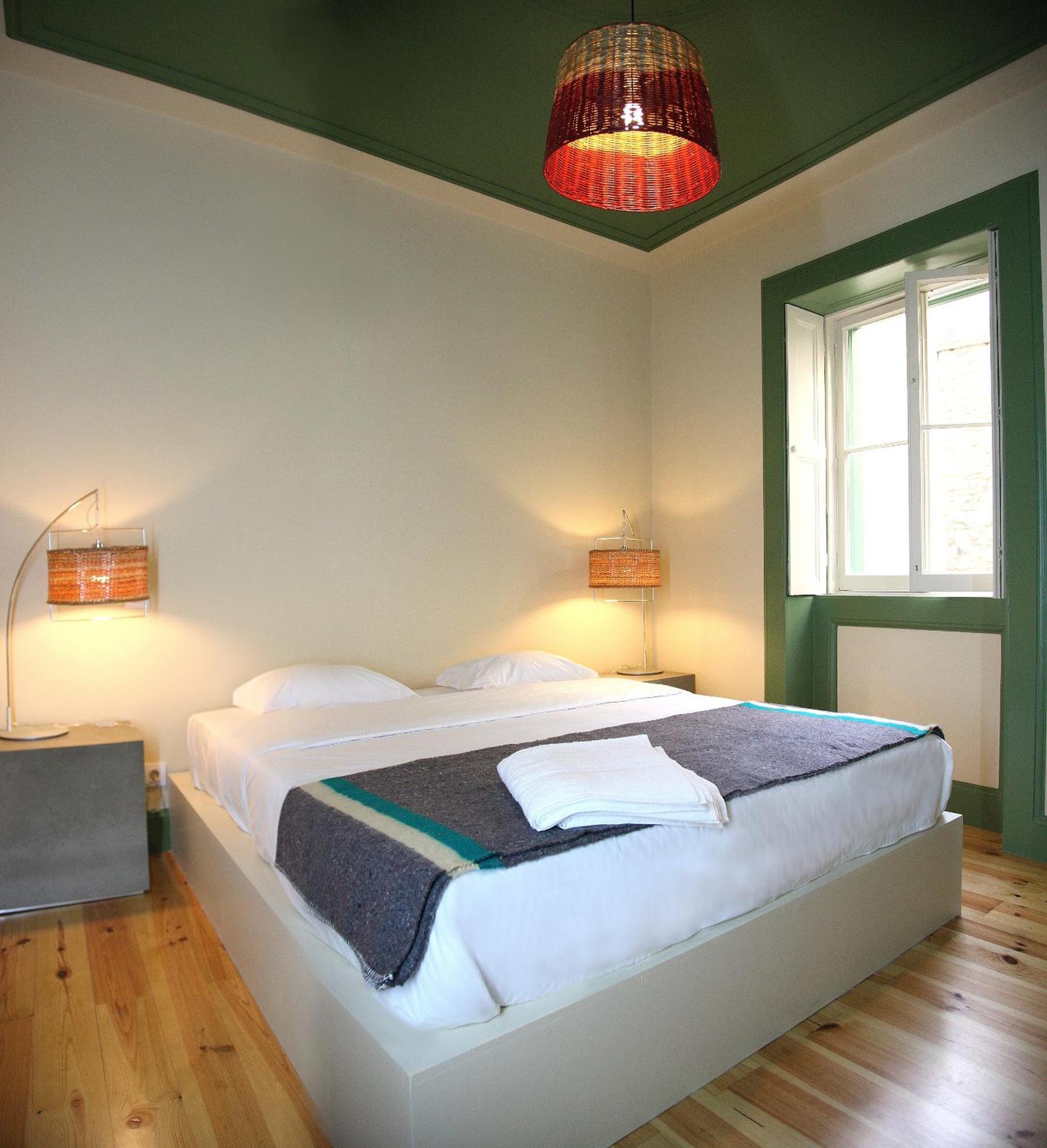 Deluxe Double Room,334565743:JPEG