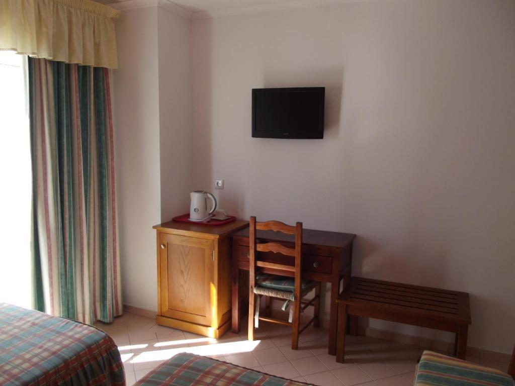 Twin Room,643875270:JPEG