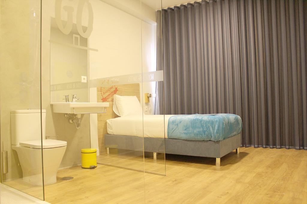 Quarto Individual com Casa de Banho Privativa