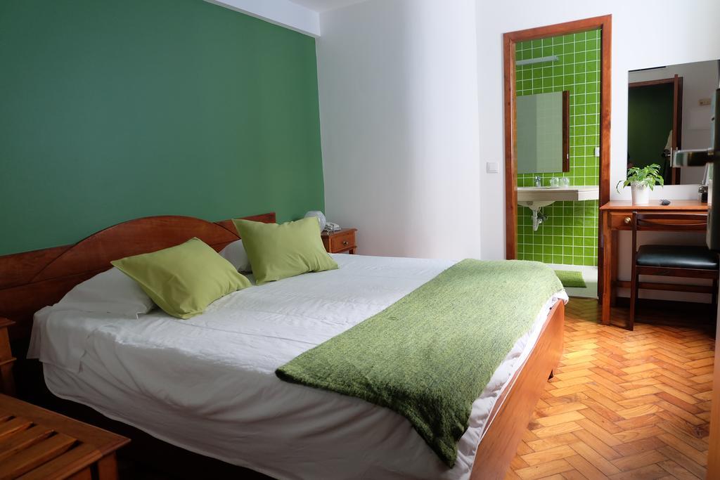 Quarto Duplo