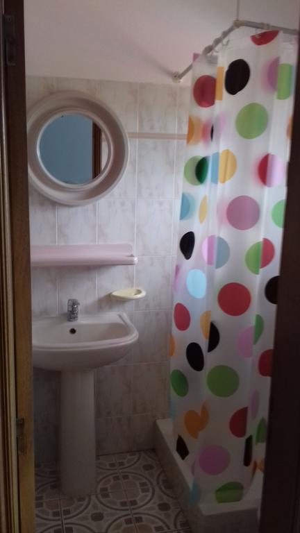 Apartamento com 2 Quartos e Vista Piscina