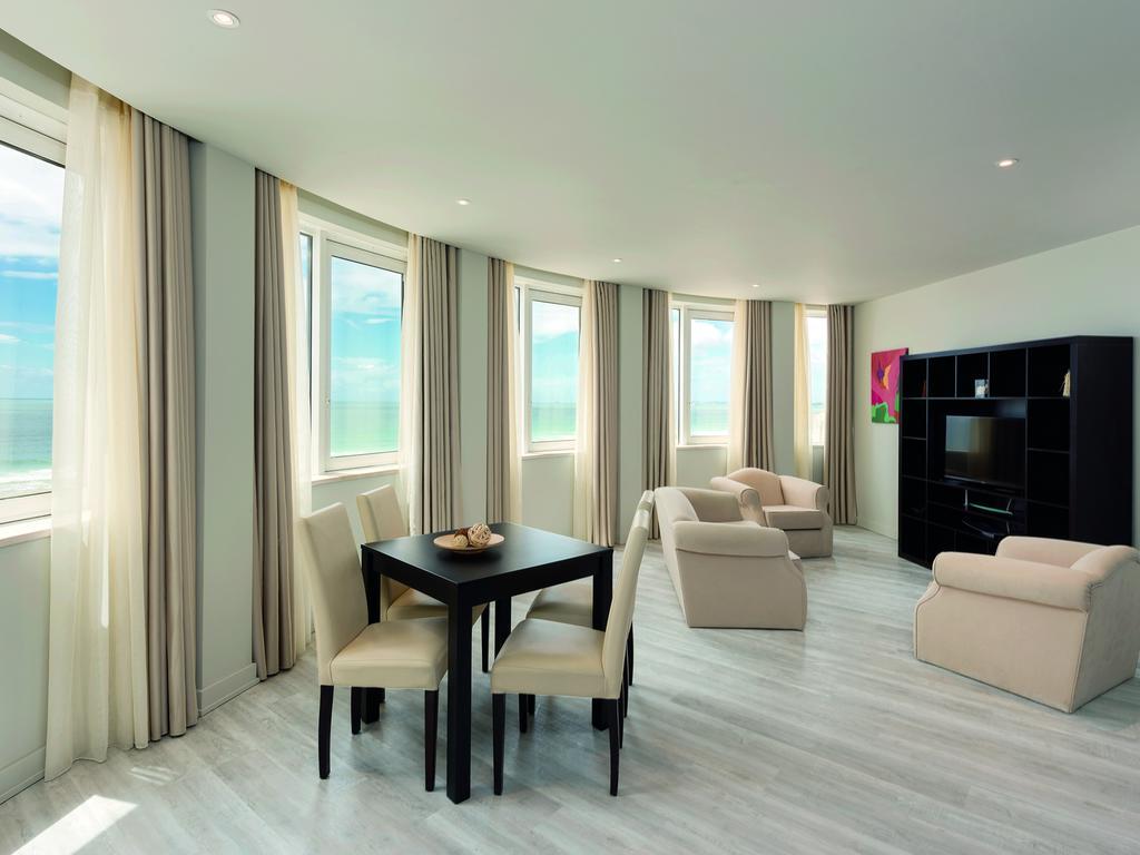 Suite Prémium con 1 cama grande y vistas al mar - No fumadores