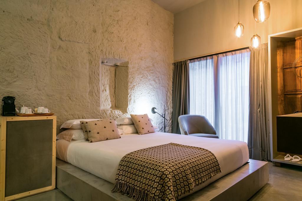 Quarto Duplo