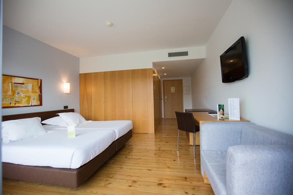 Quarto Twin com Vista Montanha