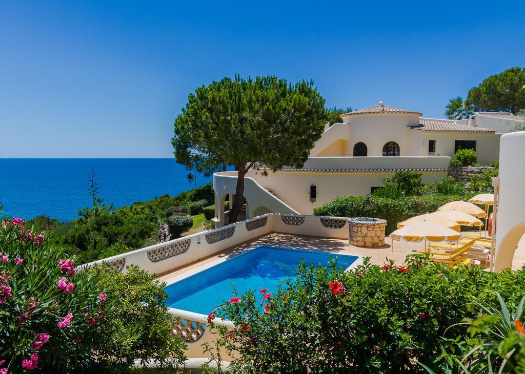 Villa com 5 Quartos e Vista Mar