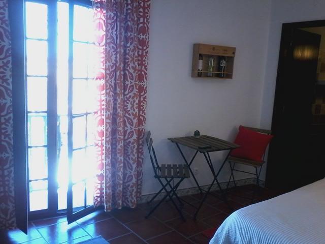 Quarto Individual Clássico com Chuveiro