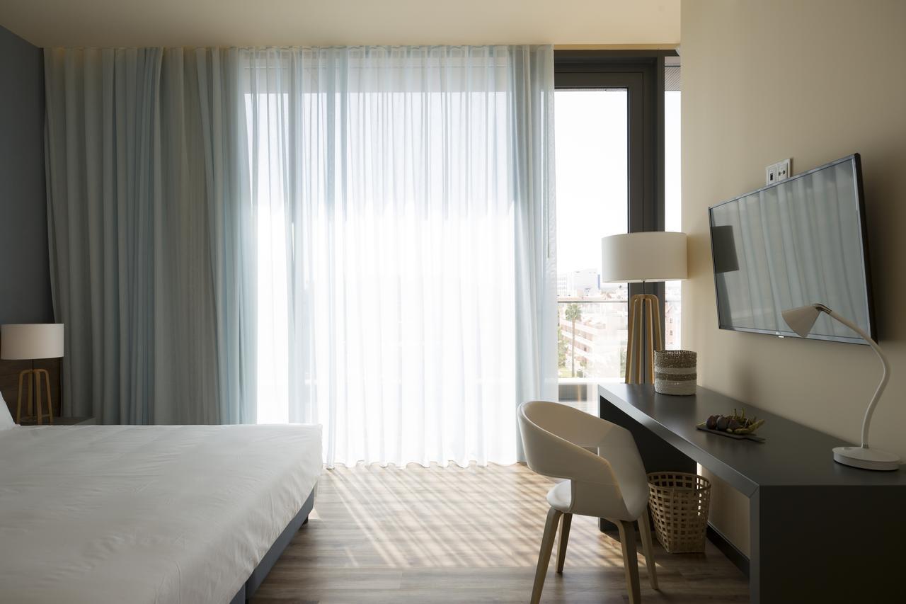 Deluxe Double Room,665905227:JPEG