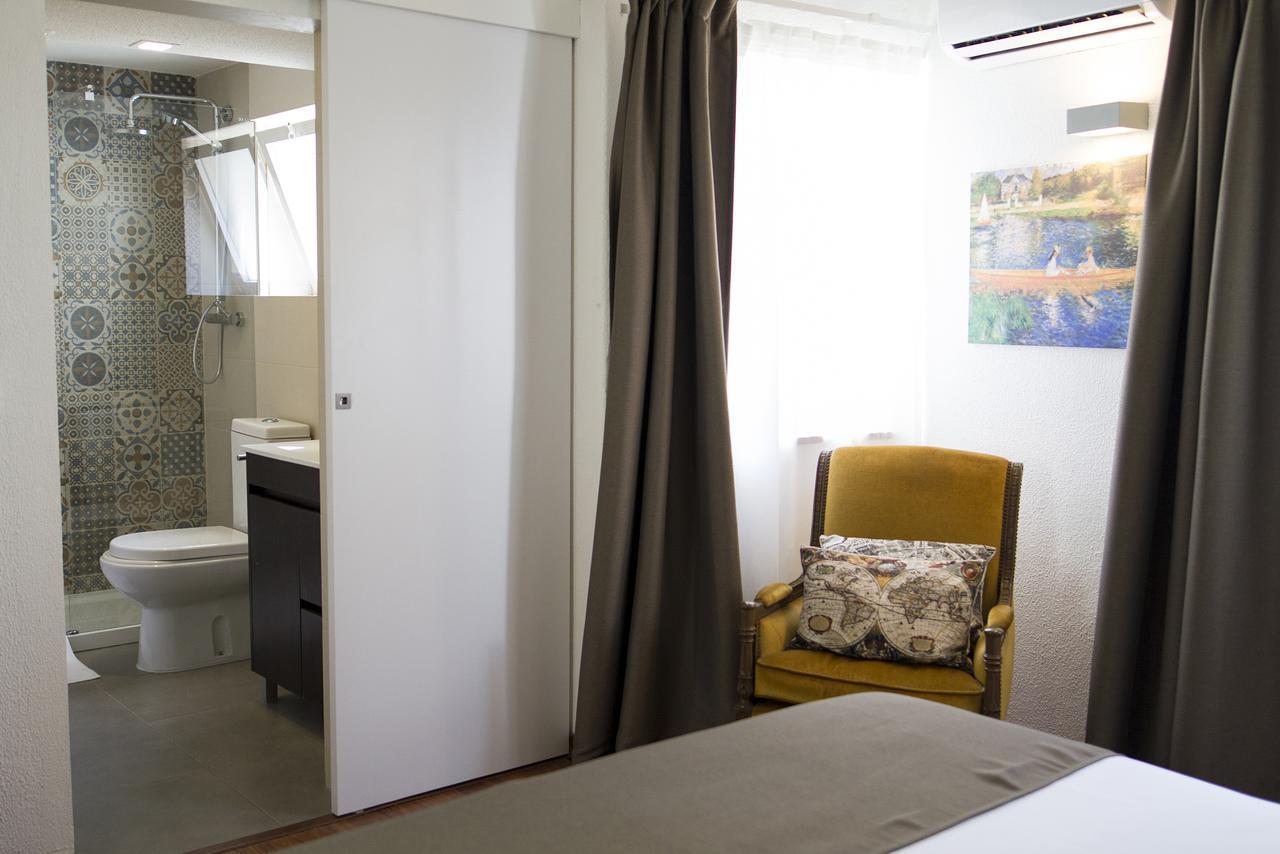 Double or Twin Room with Private Bathroom
