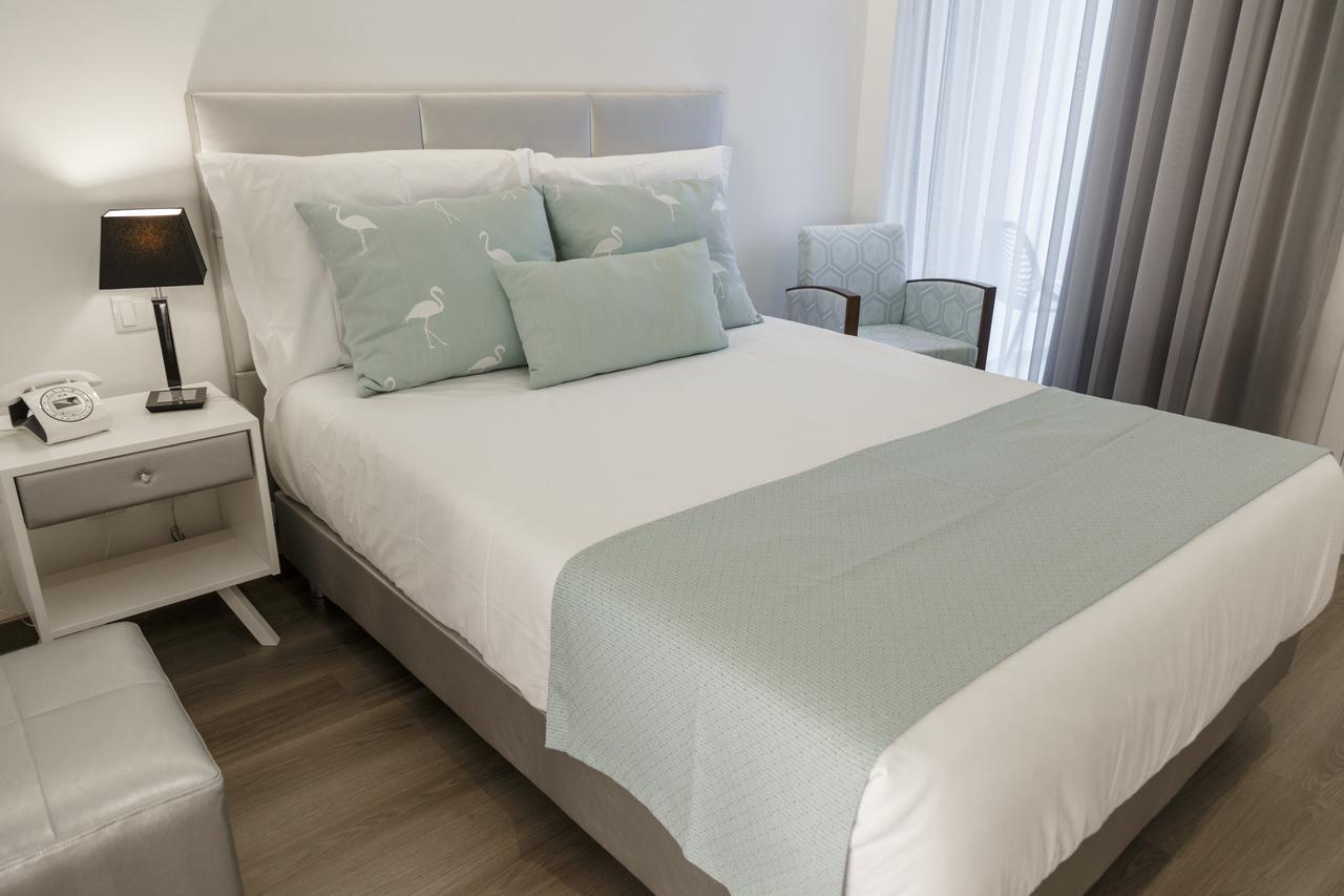 Quarto Duplo ou Twin com Varanda e Vista da Praça
