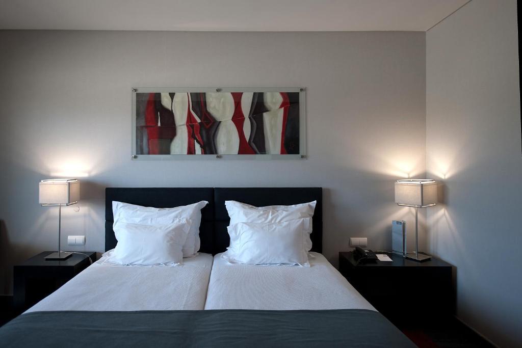 Tweepersoonskamer met 2 Aparte Bedden en Extra Bed (2 Volwassenen + 1 Kind) - Uitzicht op Zee