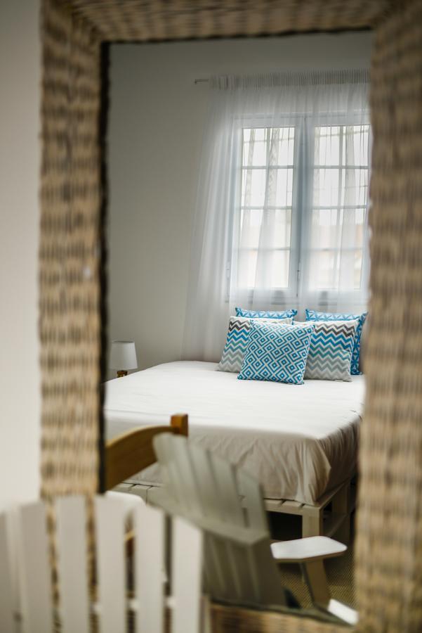 Habitación Triple Básica con baño compartido