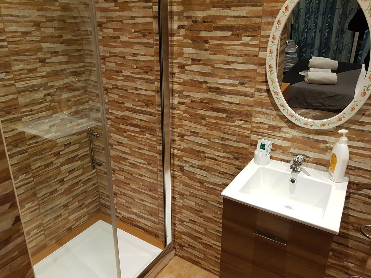 Double Room with Private Bathroom,632491788:JPEG