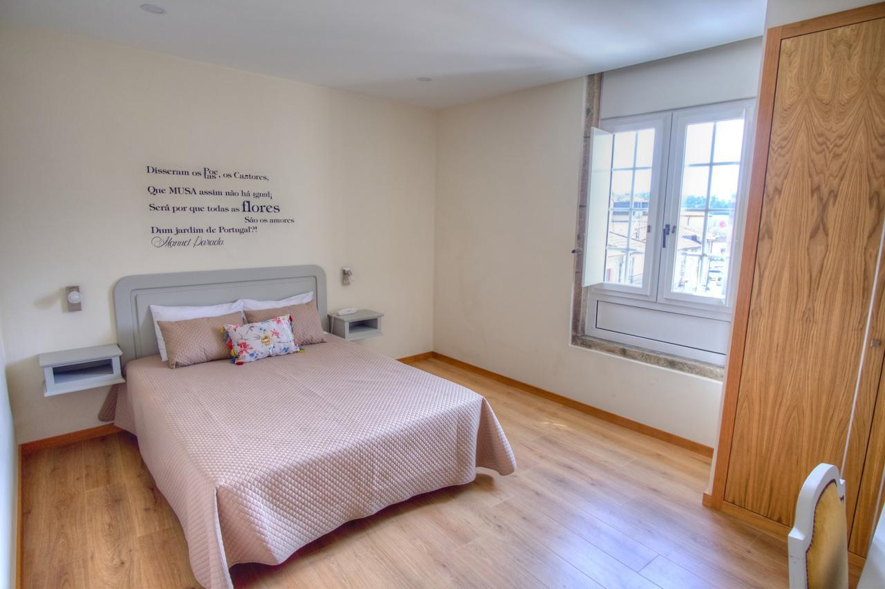 Quarto Duplo com Vista Jardim