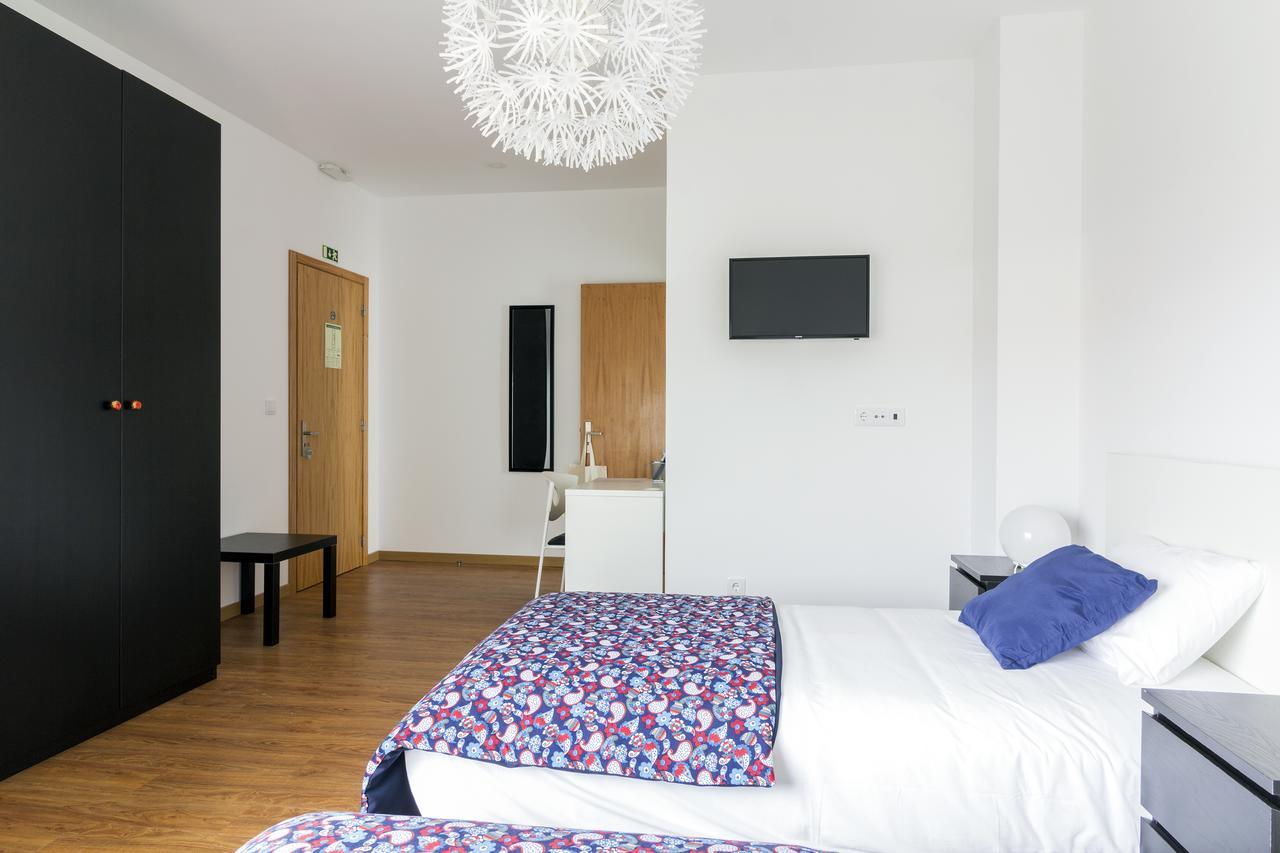 Double or Twin Room with Private Bathroom,633443139:JPEG