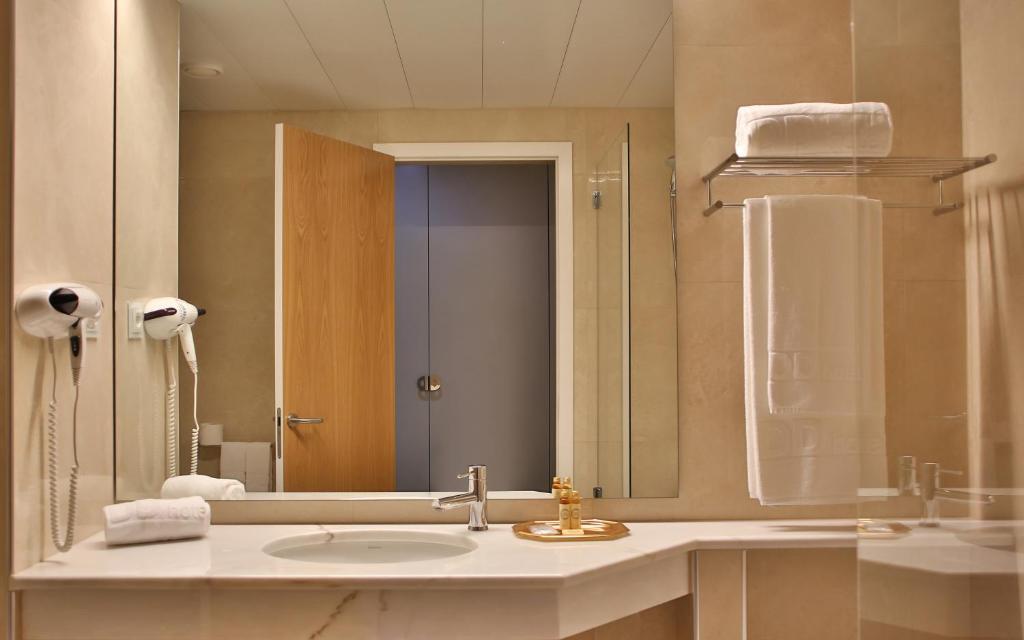 Double or Twin Room Balcony River View