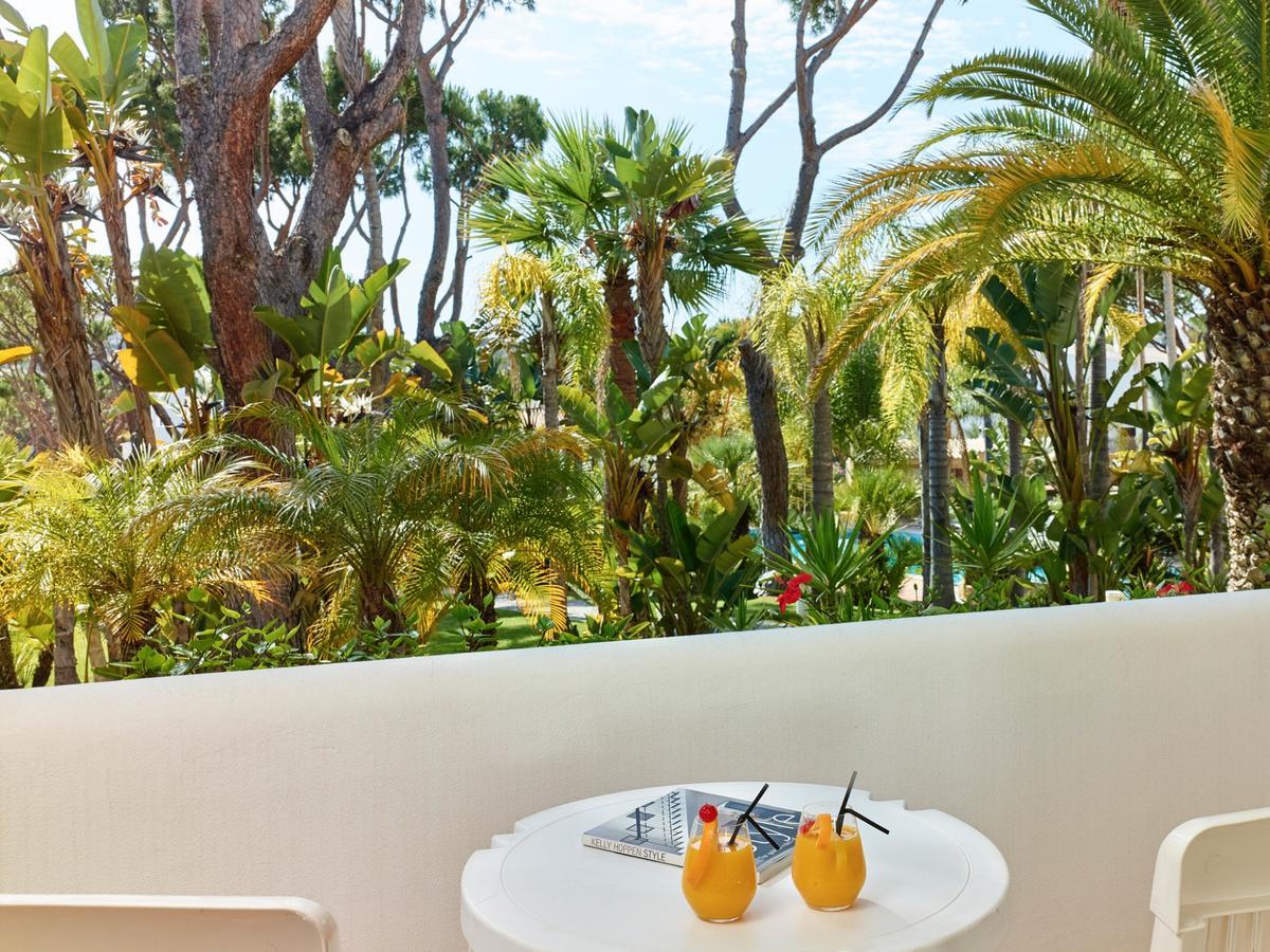 Quarto Duplo ou Twin com Vista Piscina