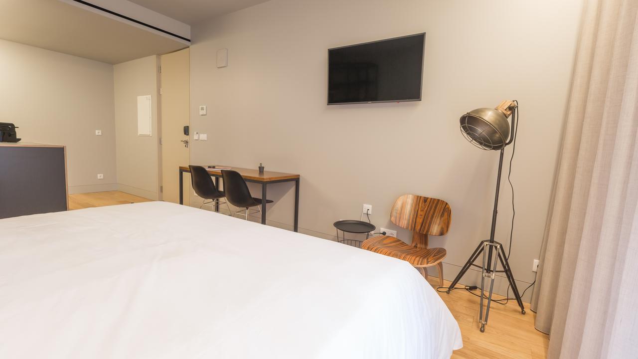 Studio with Balcony,662845089:JPEG