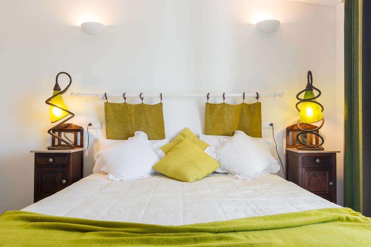 One-Bedroom Apartment,664161678:JPEG