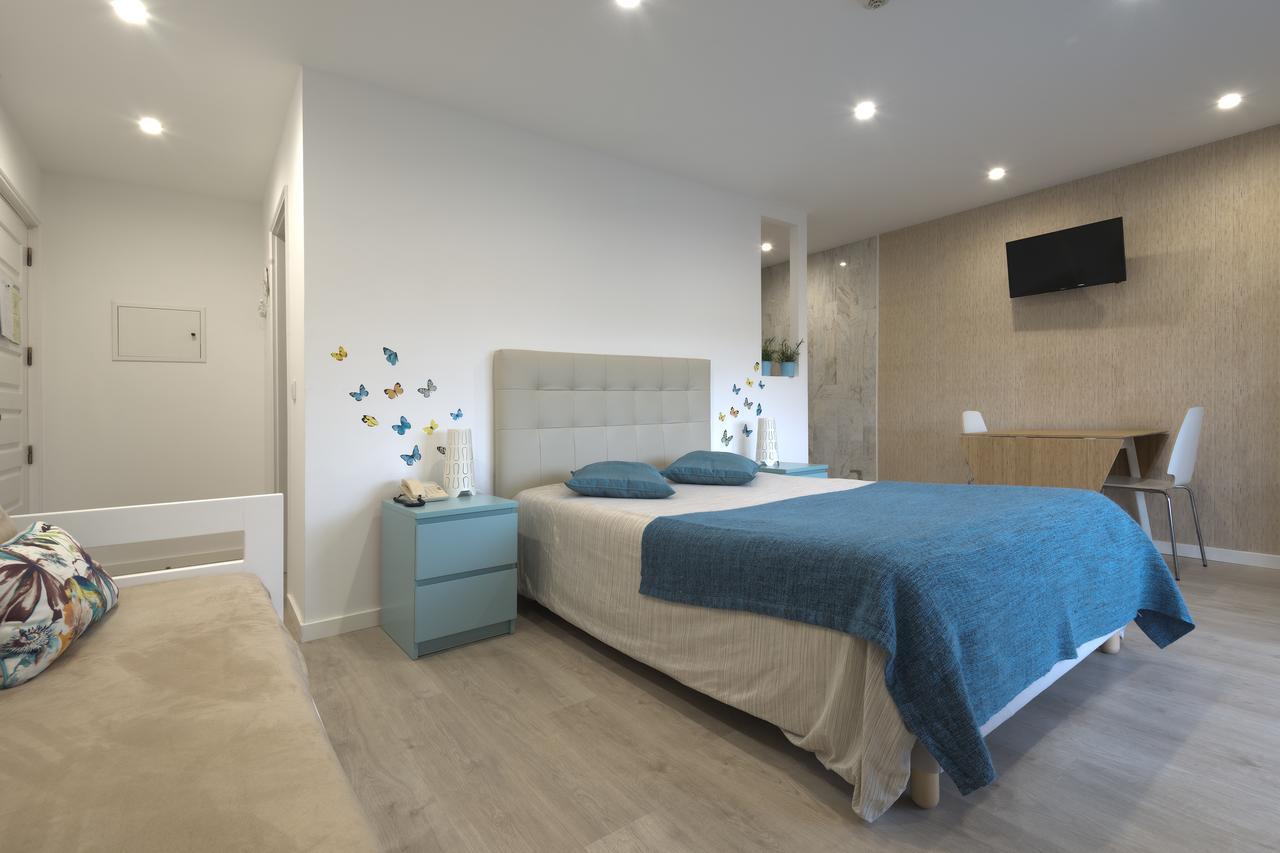 Superior Studio,664354635:JPEG