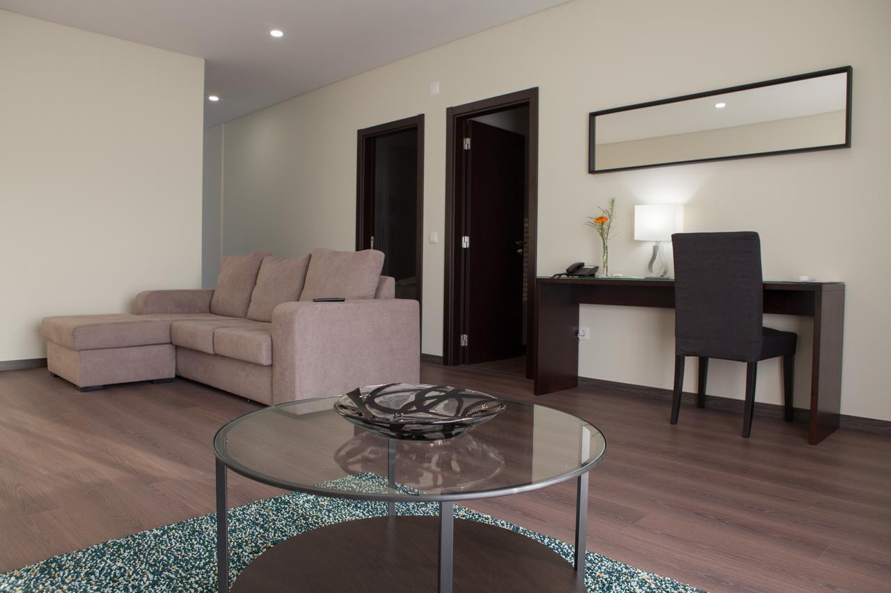 Two-Bedroom Apartment,664360455:JPEG