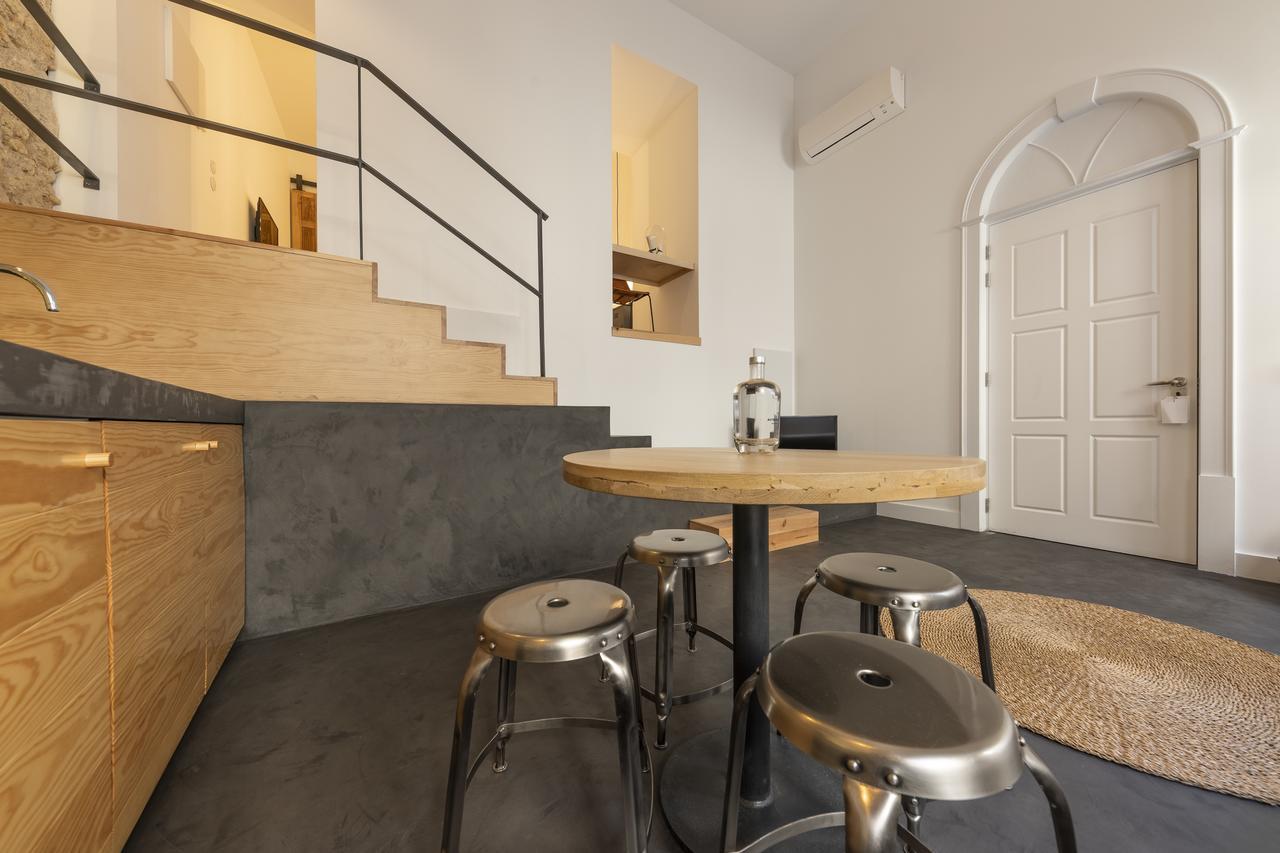 Studio,666130764:JPEG