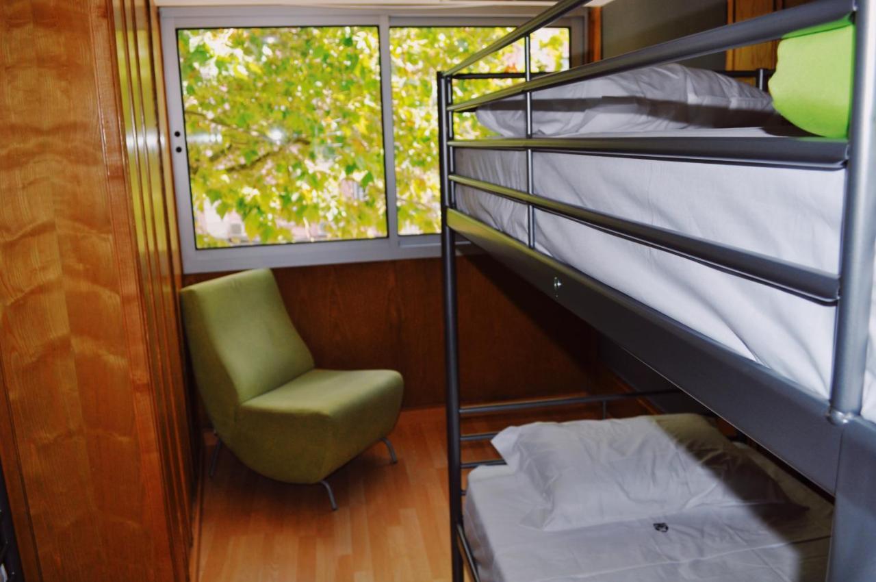 Bed in 6-Bed Female Dormitory Room,695846664:JPEG