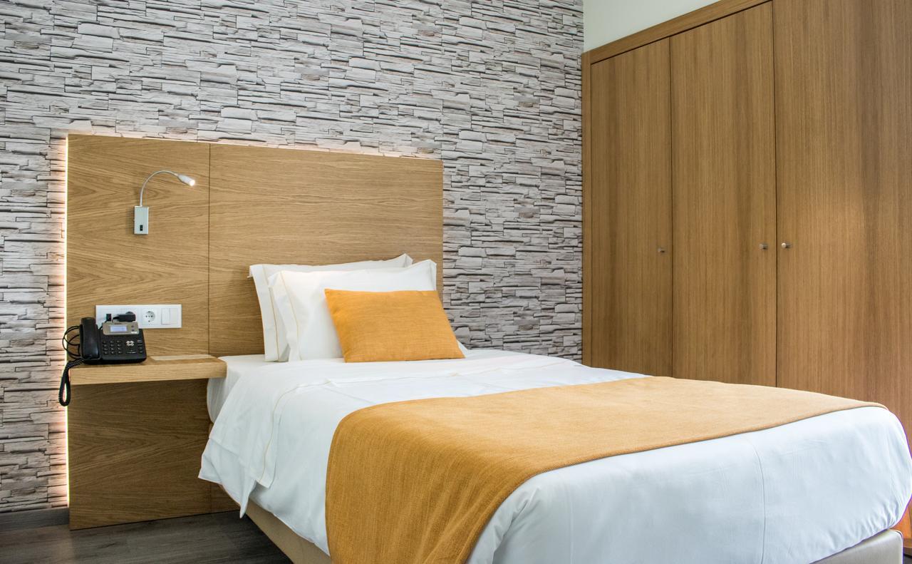 Single Room,718519597:JPEG