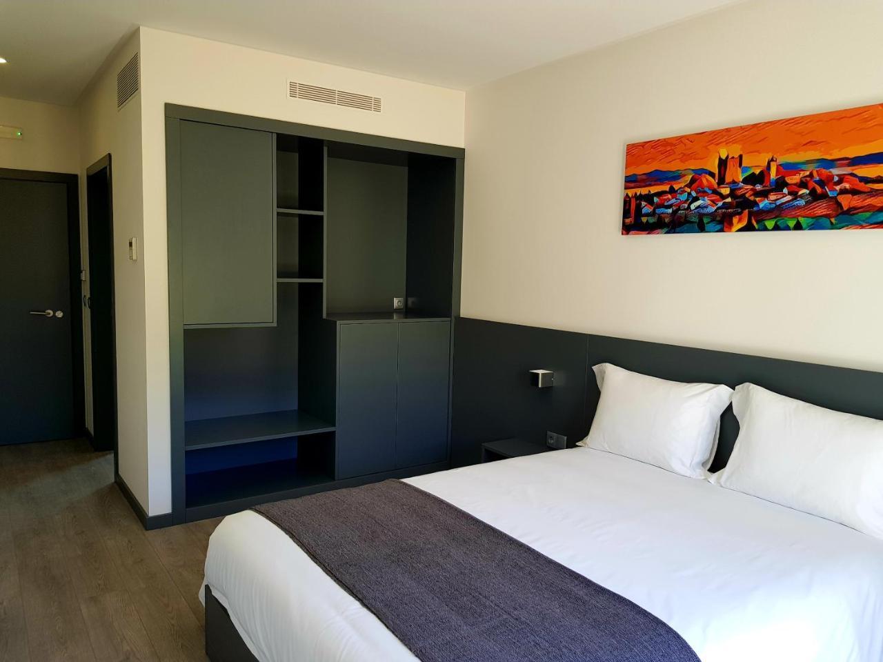 Double Room,726734068:JPEG