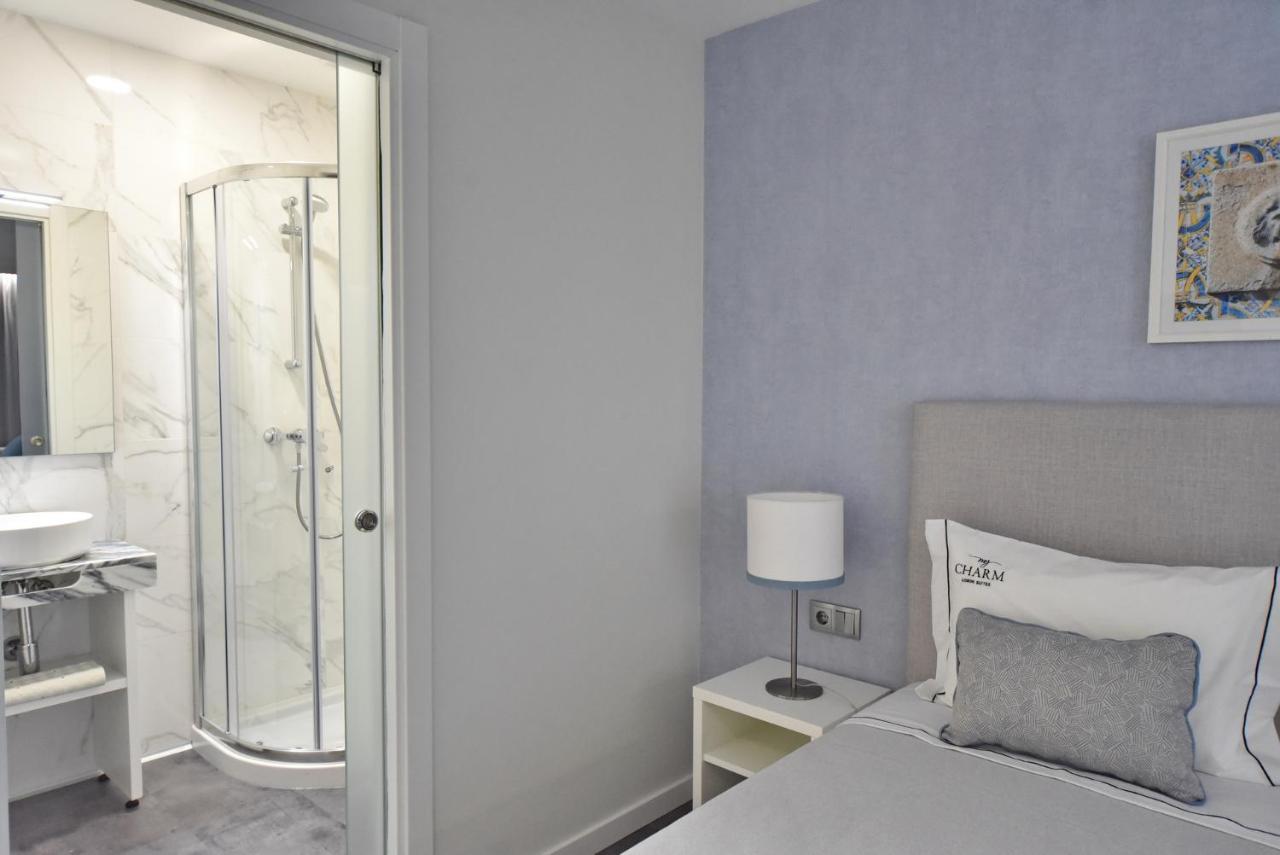 Quarto com Cama de Casal ou 2 de Solteiro e Cama Extra