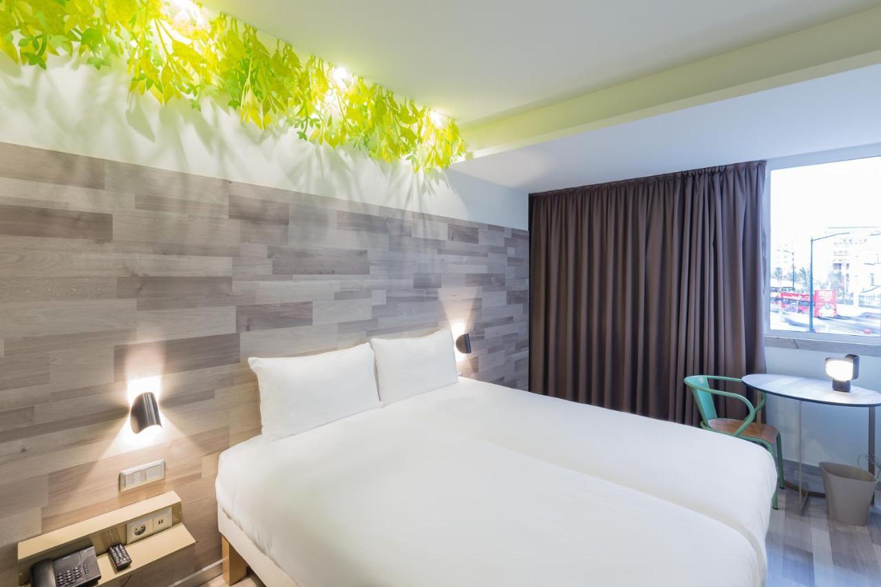 Quarto Superior com 2 Camas de Solteiro
