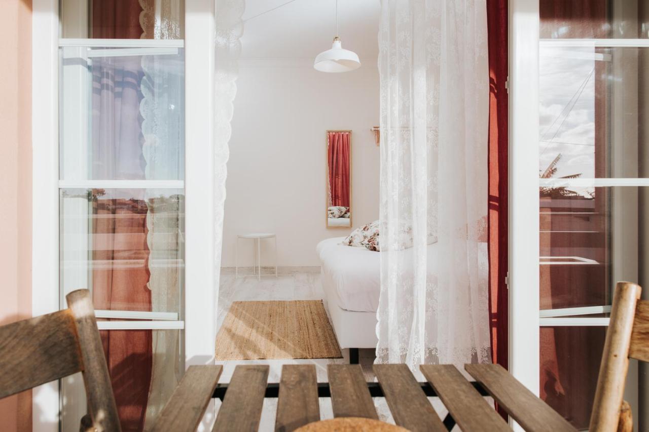 Superior King Suite with Partial Sea View