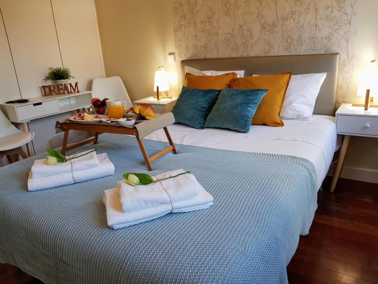 Quarto Duplo com Banheiro Compartilhado