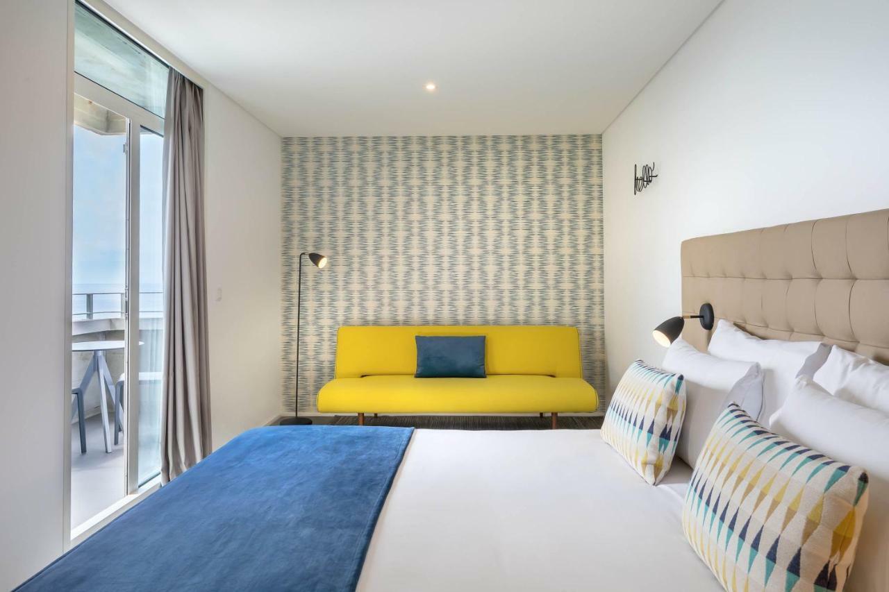 Deluxe Suite with Sea View (3 Adults)