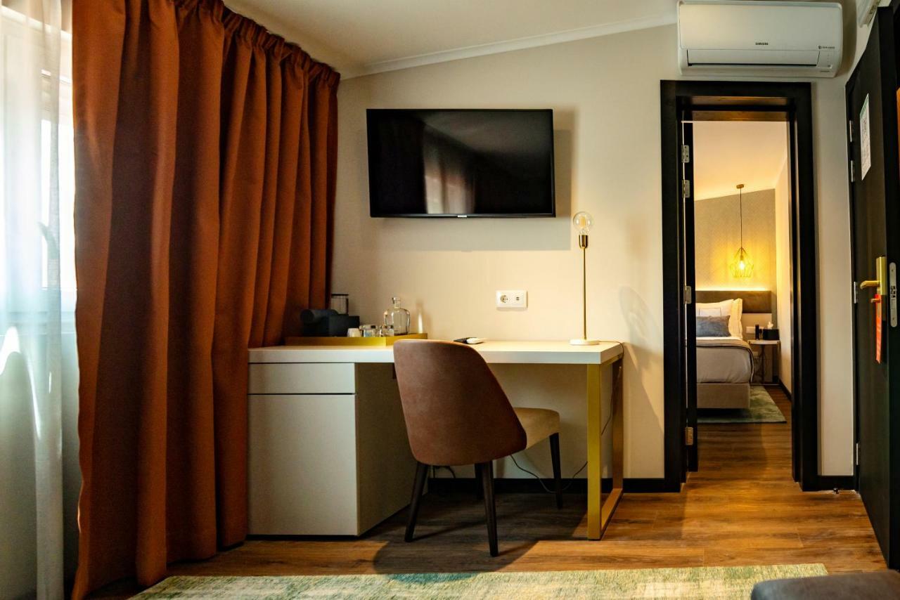 Chambre Deluxe (2 Adultes + 1 Enfant)