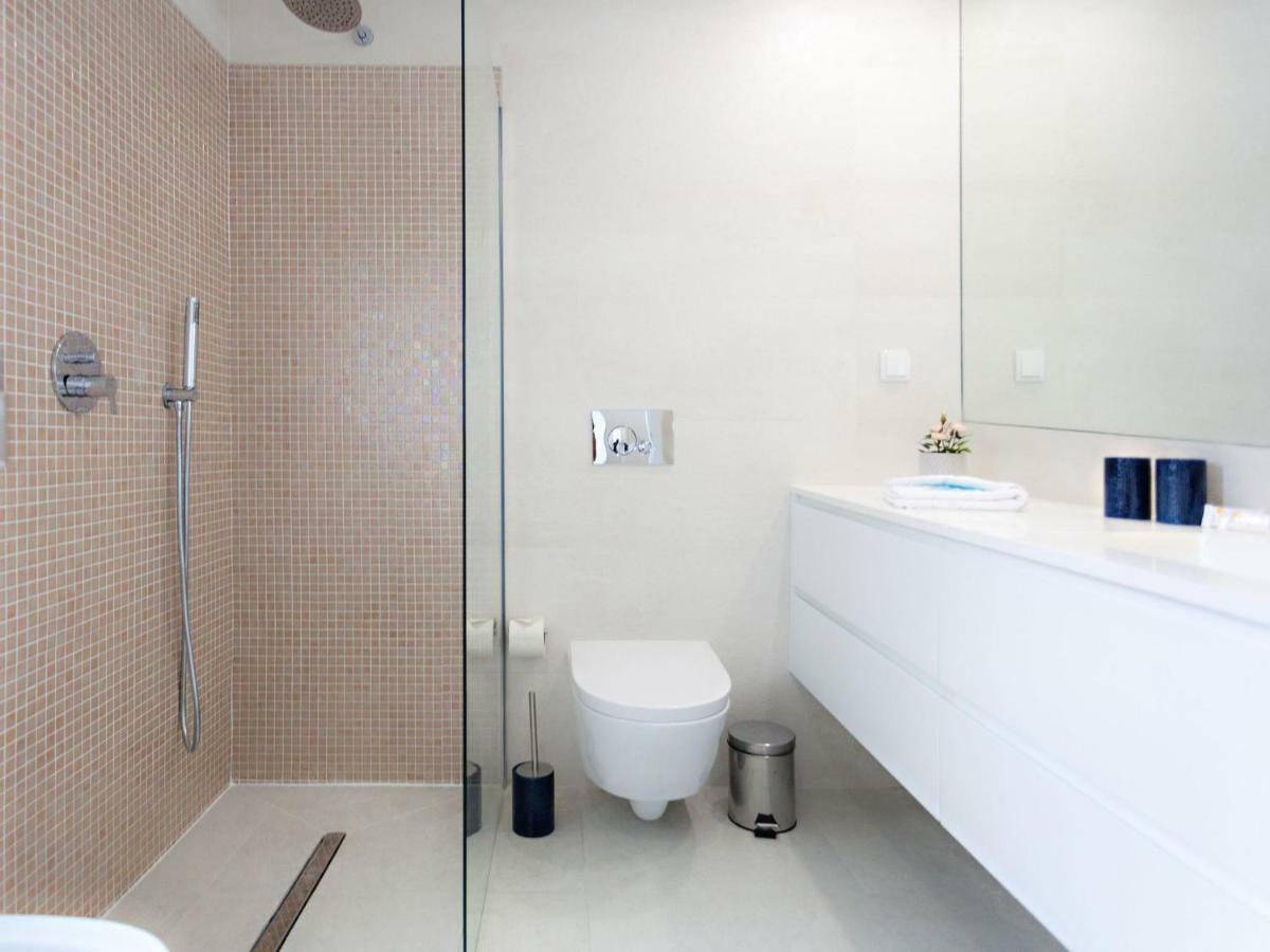 Superior Double Room,843382400:JPEG