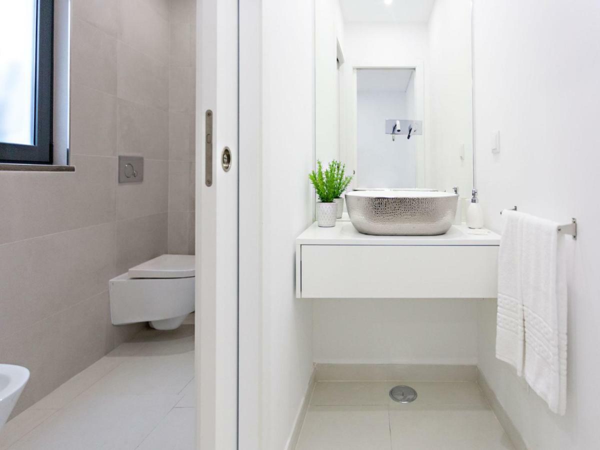 Deluxe Double Room,843382388:JPEG