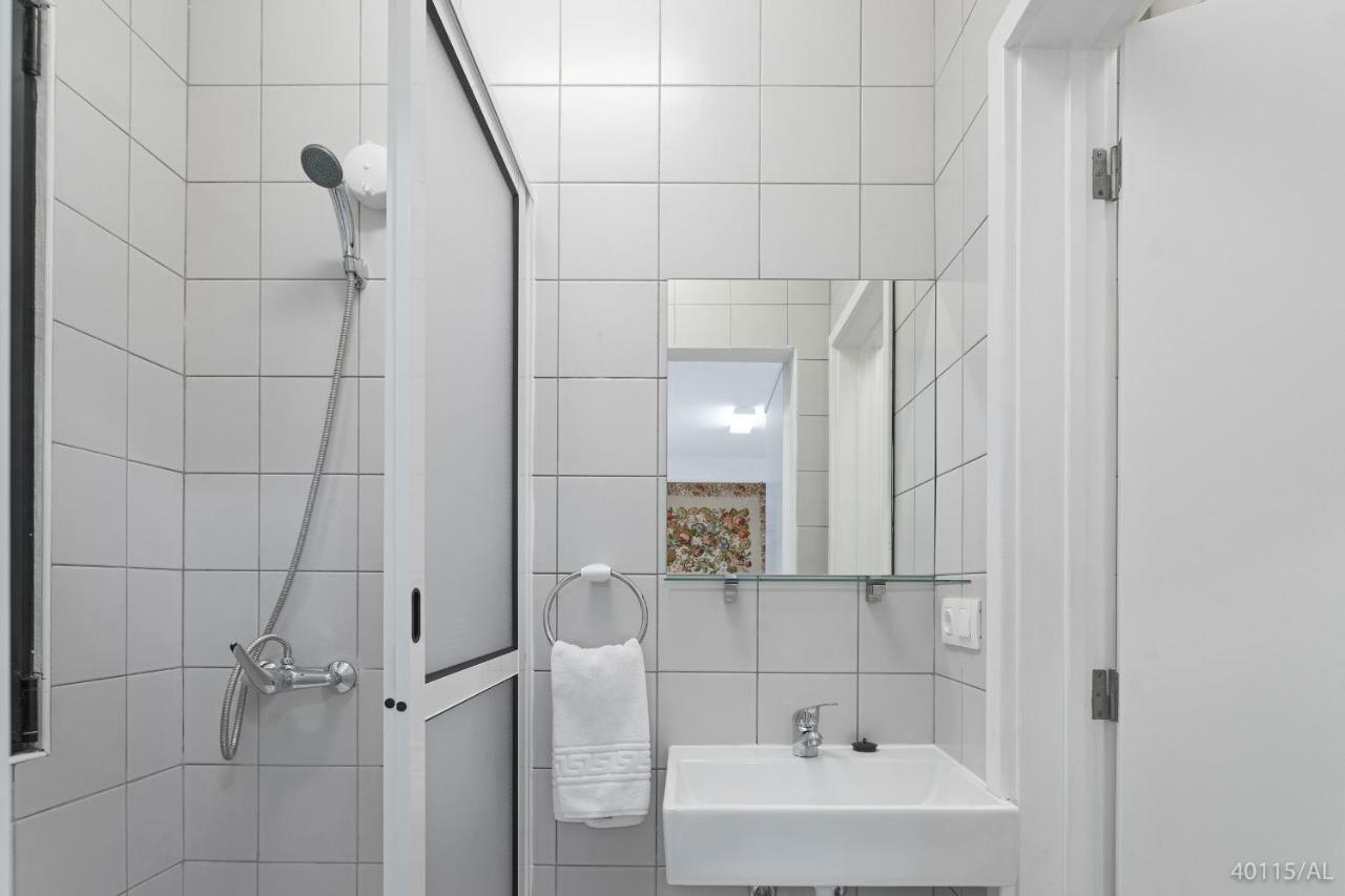 Small Studio,851141102:JPEG